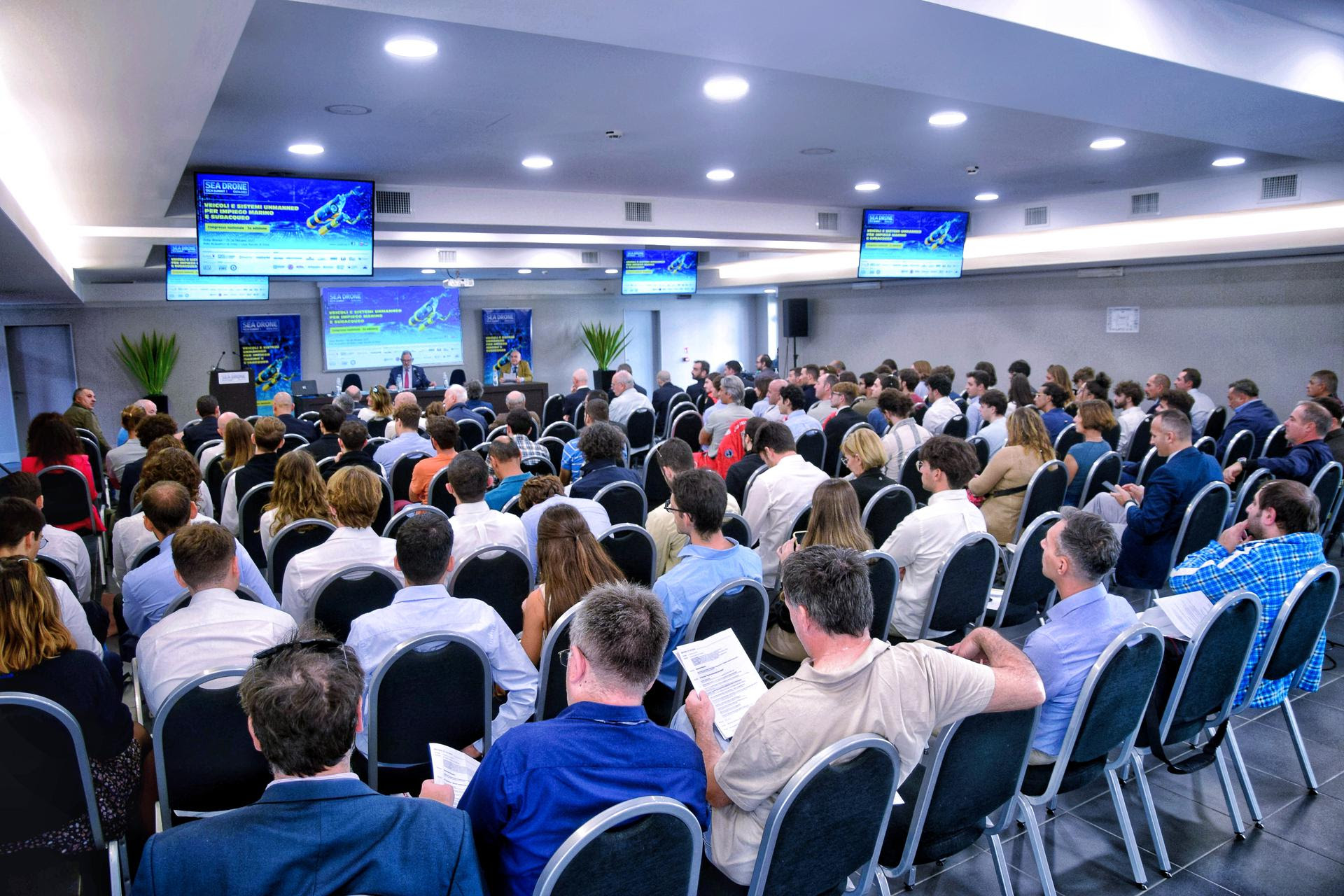Grande successo per il congresso “SEA DRONE Tech Summit 2022”. Castro: “un vero summit con istituzioni, centri di ricerca e aziende”
